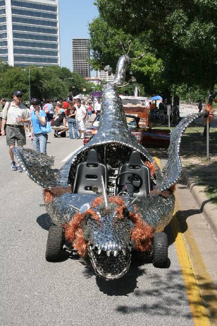 v2006_ArtCar_3_Parade 105 